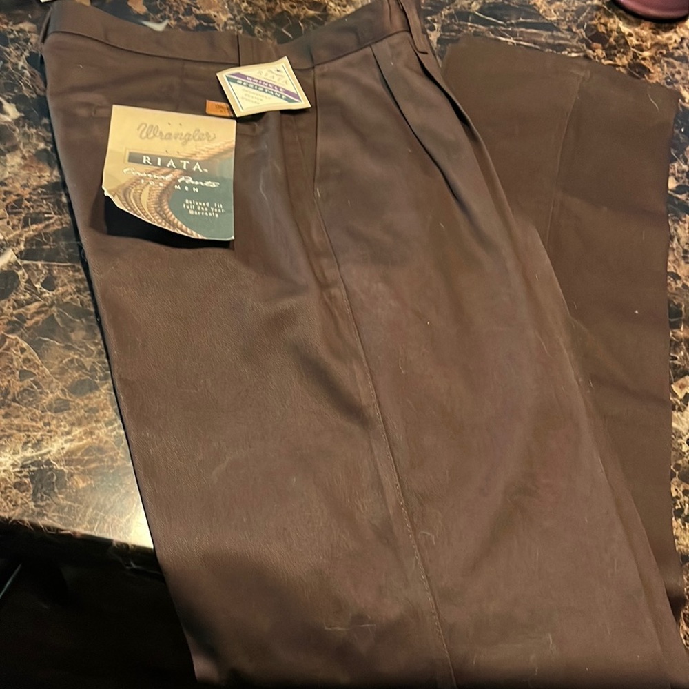 Wrangler Riata Mens Casual Pants